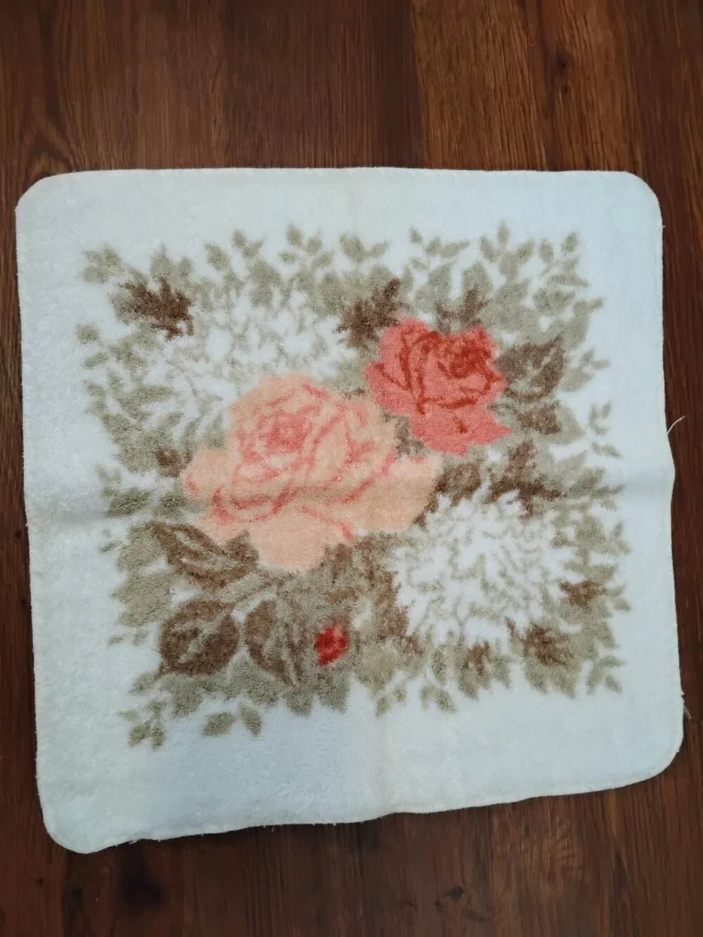 Vintage Fieldcrest Royal Velvet Floral Bathroom Towel Set - Picture 3 of 7